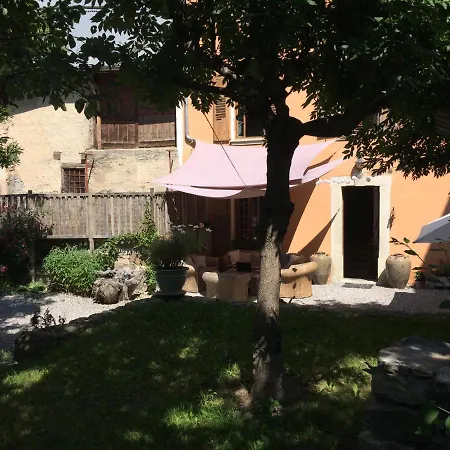 Bed & Breakfast Le Val D'ailleurs 3*