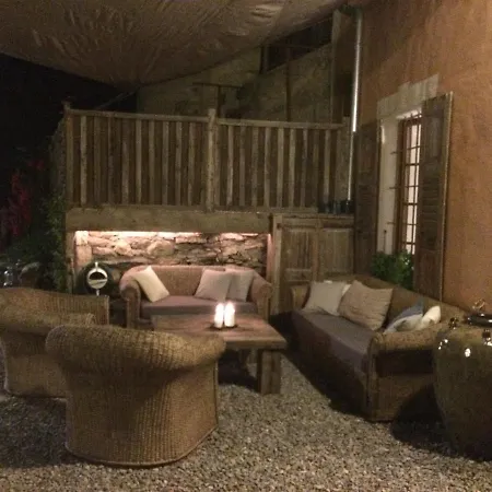 Le Val D'ailleurs Bed & Breakfast