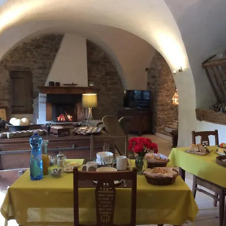 Bed & Breakfast Le Val D'ailleurs 2*