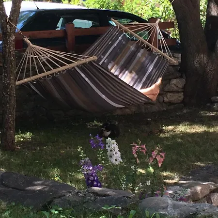 Bed & Breakfast Le Val D'ailleurs 2*