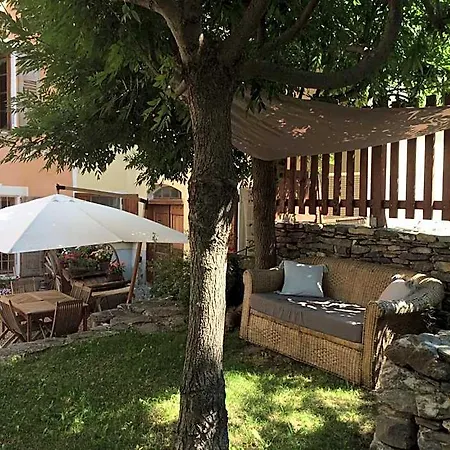 Bed & Breakfast Le Val D'ailleurs 3*