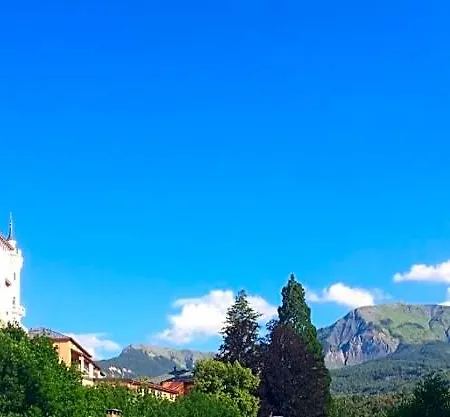 Le Val D'ailleurs Bed & Breakfast