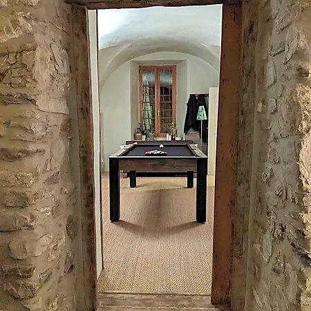 Le Val D'ailleurs Bed & Breakfast
