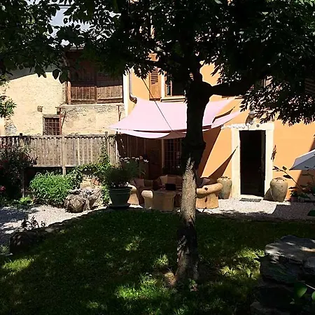 Bed & Breakfast Le Val D'ailleurs 3*