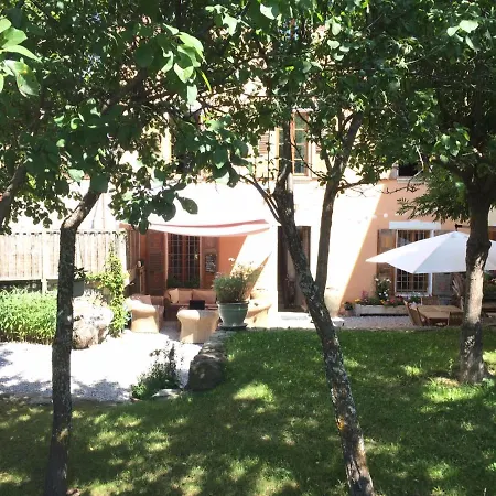 Le Val D'ailleurs 3*