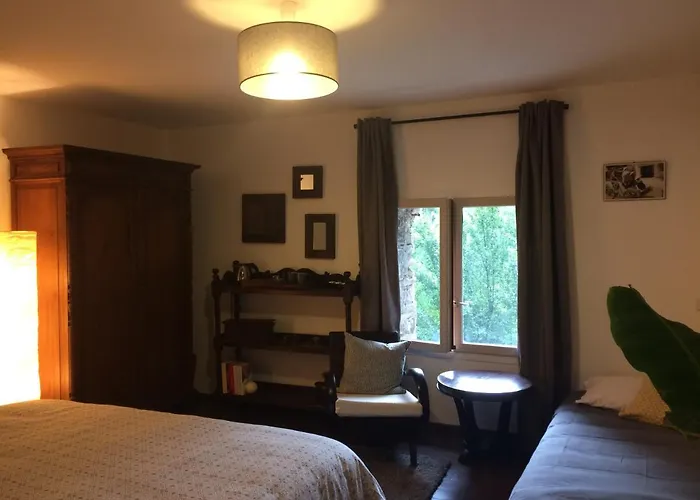 Le Val D'ailleurs Bed and Breakfast